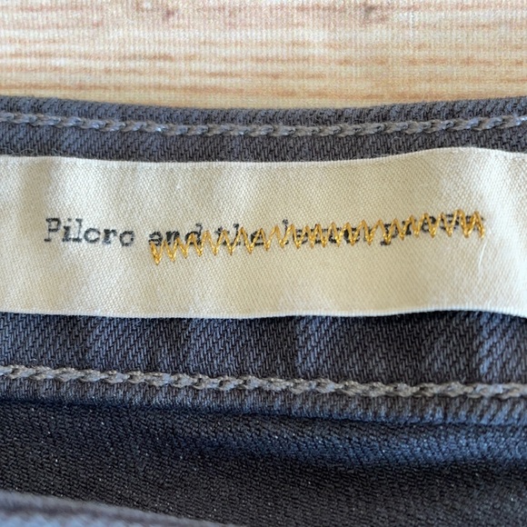 Pilcro Grey Shorts - Picture 3 of 9